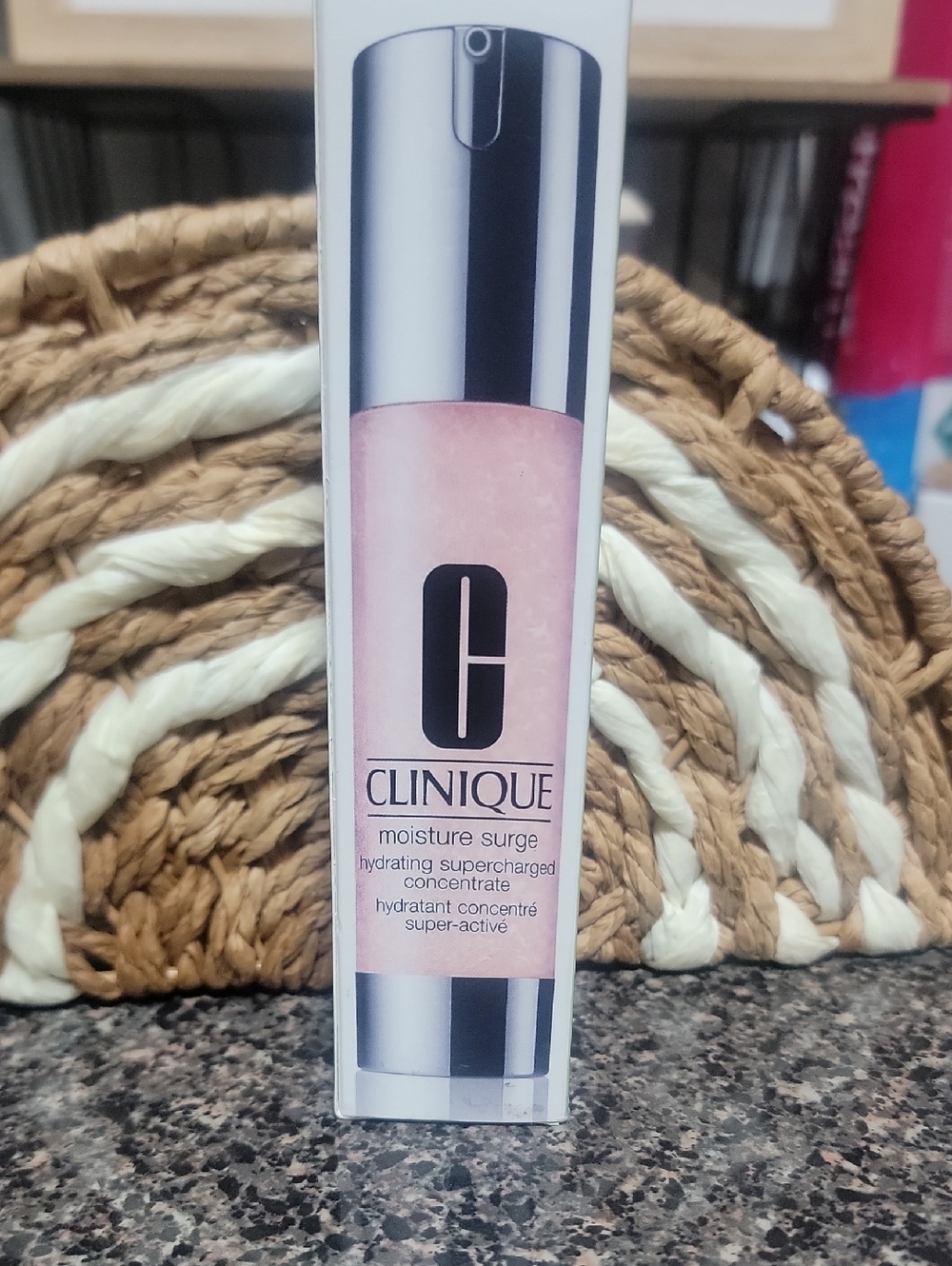 Clinique Moisture Surge Hydrating Concentrate - 💖